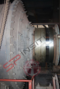 Raw Mill trunnion journal grinding in progress